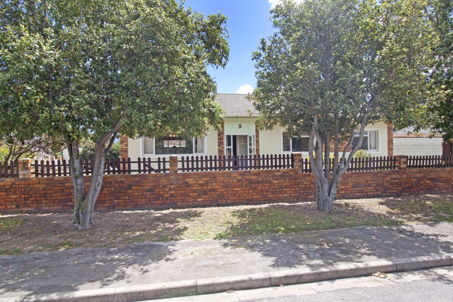 3 Bedroom Property for Sale in Fish Hoek Western Cape